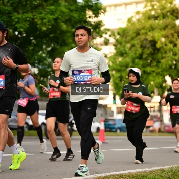 Runner Photo 4149621