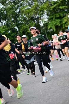Runner Photo 4149624