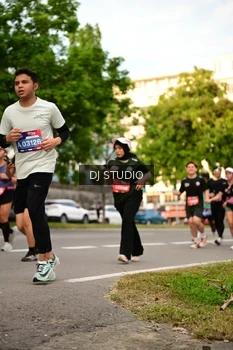 Runner Photo 4149639