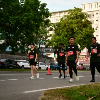 Runner Photo 4149650