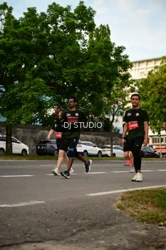 Runner Photo 4149677