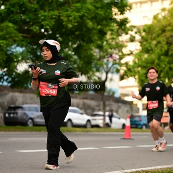 Runner Photo 4149678
