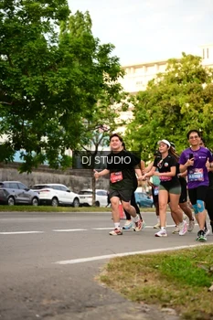 Runner Photo 4149691
