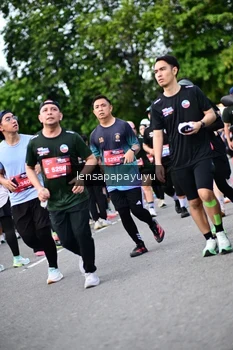 Runner Photo 4149697