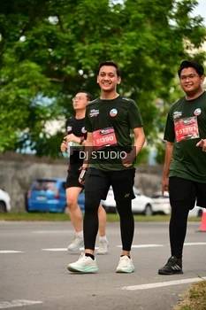 Runner Photo 4149703