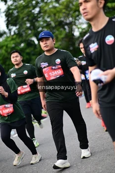 Runner Photo 4149718