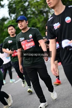Runner Photo 4149754
