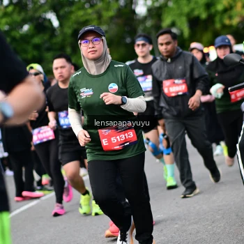Runner Photo 4149762