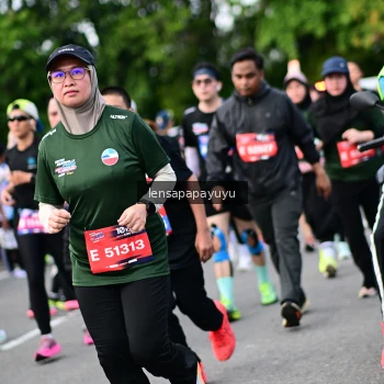 Runner Photo 4149787