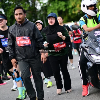 Runner Photo 4149794