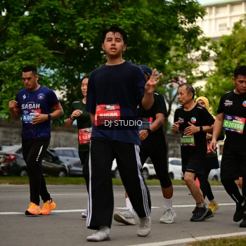 Runner Photo 4149798