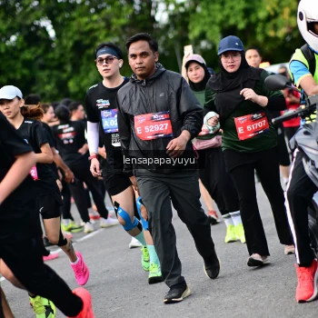 Runner Photo 4149811