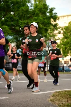 Runner Photo 4149816