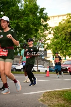 Runner Photo 4149819