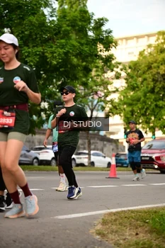 Runner Photo 4149824