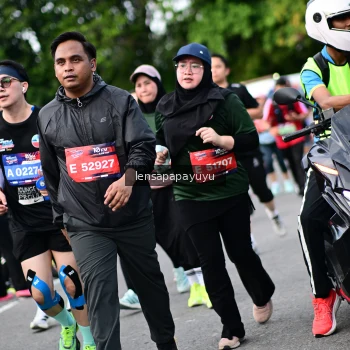 Runner Photo 4149833
