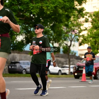 Runner Photo 4149848