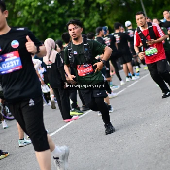 Runner Photo 4149849