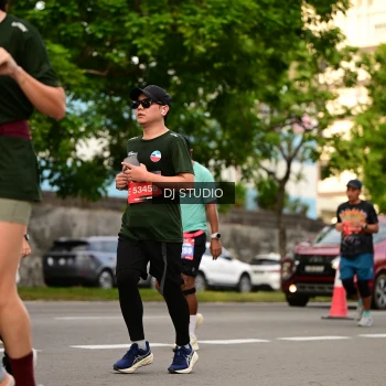 Runner Photo 4149850
