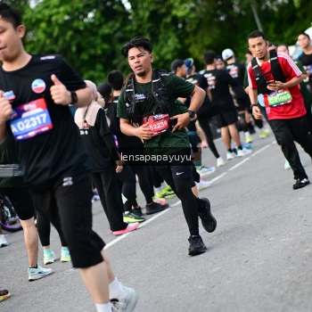 Runner Photo 4149852