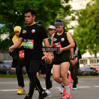 Runner Photo 4149854