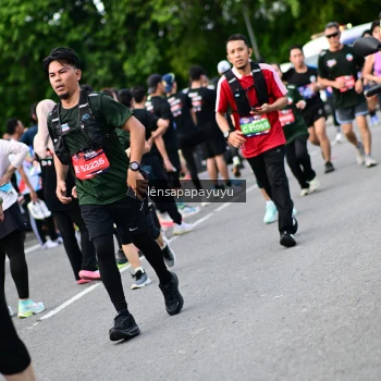 Runner Photo 4149862