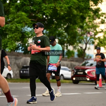 Runner Photo 4149866