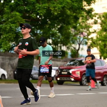 Runner Photo 4149871