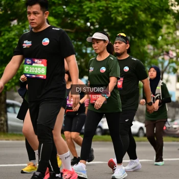 Runner Photo 4149876