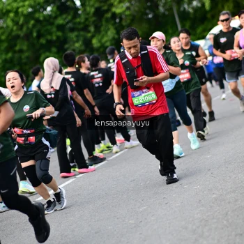 Runner Photo 4149878
