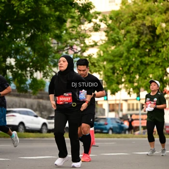 Runner Photo 4149903