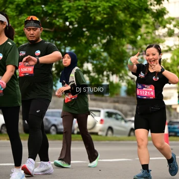 Runner Photo 4149909