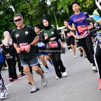 Runner Photo 4149938