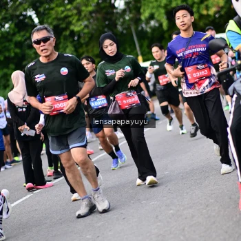 Runner Photo 4149956