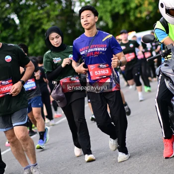 Runner Photo 4149977