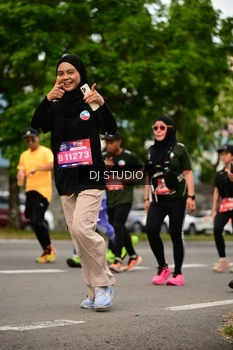 Runner Photo 4149993
