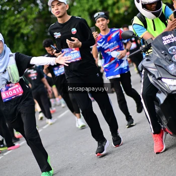 Runner Photo 4150061