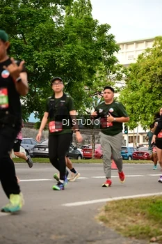 Runner Photo 4150075
