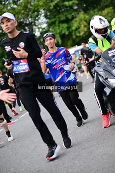 Runner Photo 4150085