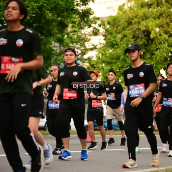 Runner Photo 4150140