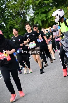 Runner Photo 4150172