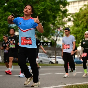 Runner Photo 4150272