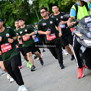 Runner Photo 4150348