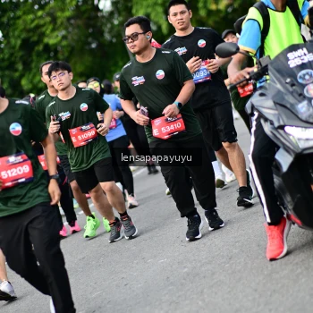 Runner Photo 4150351