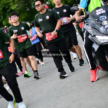 Runner Photo 4150352