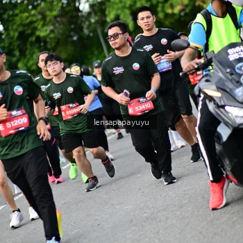 Runner Photo 4150379