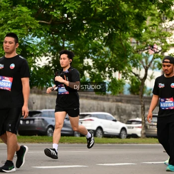 Runner Photo 4150449