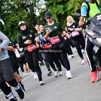 Runner Photo 4150453