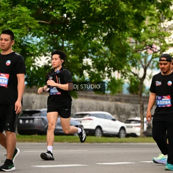 Runner Photo 4150458