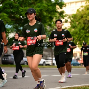 Runner Photo 4150463